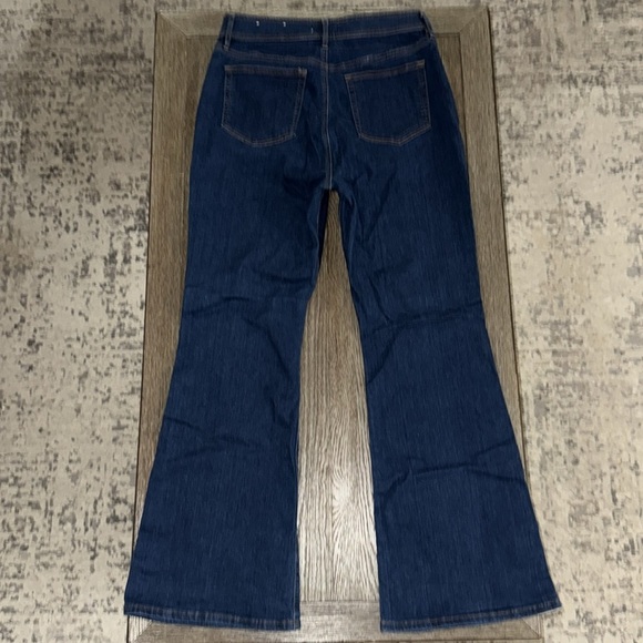 LOFT Patch Pocket High Rise Slim Flare Jeans Classic Mid Indigo Wash - Picture 3 of 11